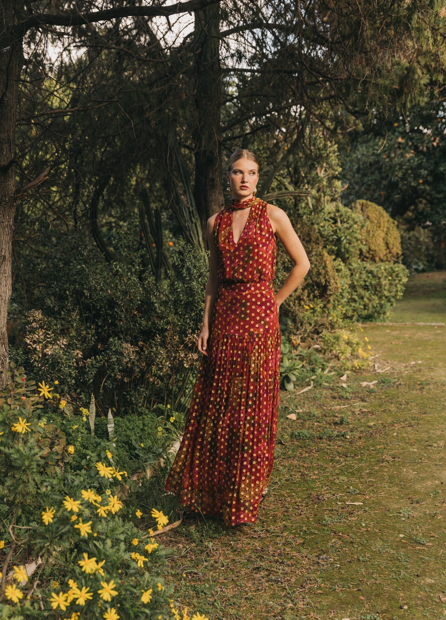 Red Lara-Bibiana top and skirt set