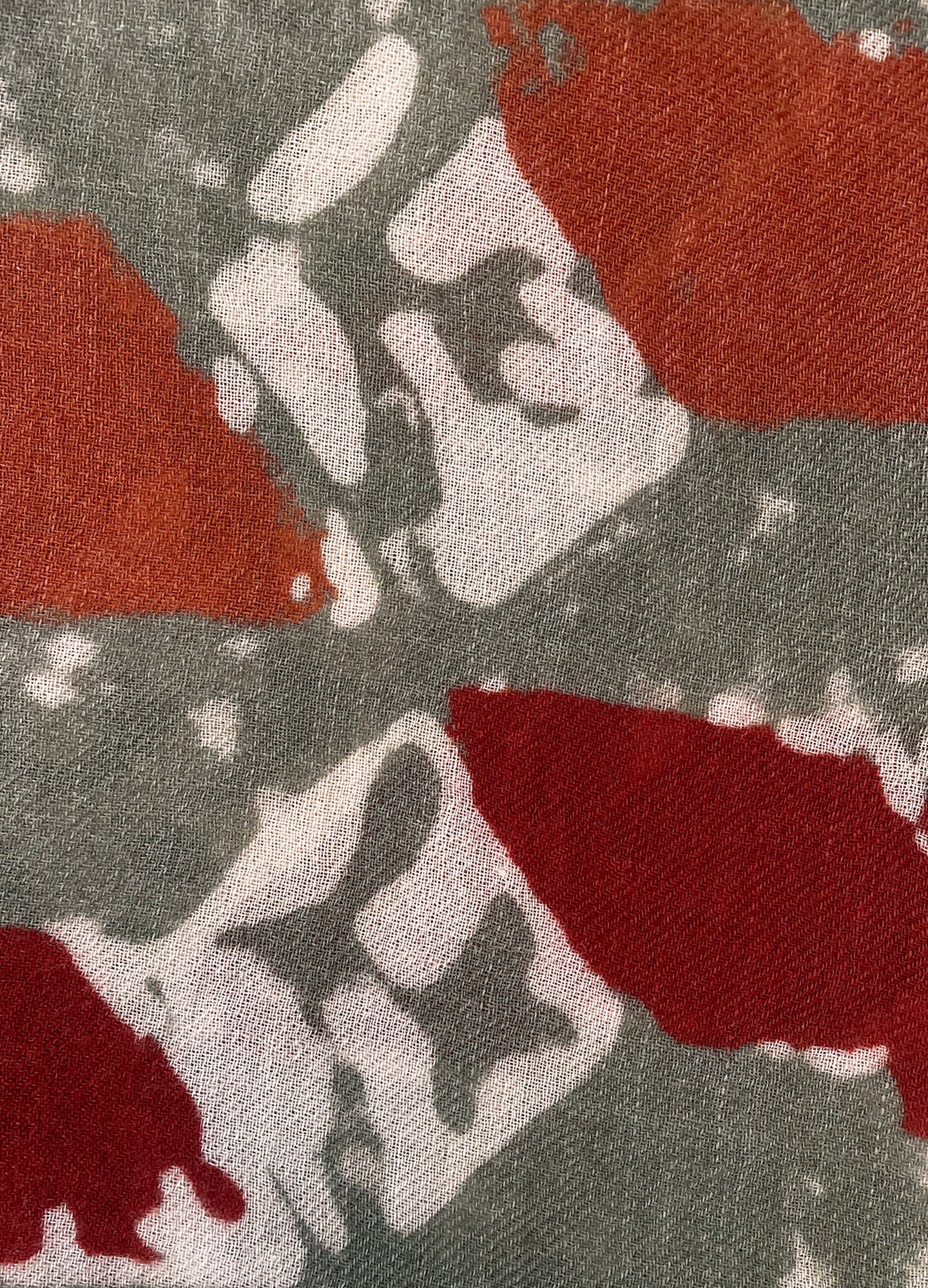 Rosaire 100% Wool Shawl